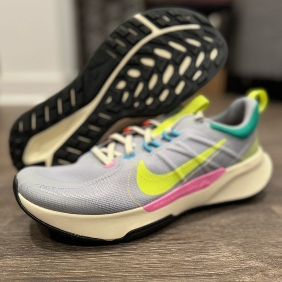 NIKE JUNIPER TRAIL 2 NN wolf grey volt sz 11